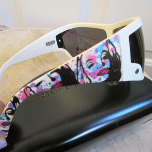 Vtg  JEE VICE women's white frame w/design Sunglasses made in ITALY